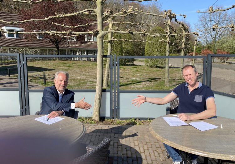 WhatsApp BuurtPreventie en Whapp gaan elkaar versterken WhatsApp BuurtPreventie en Whapp gaan elkaar versterken